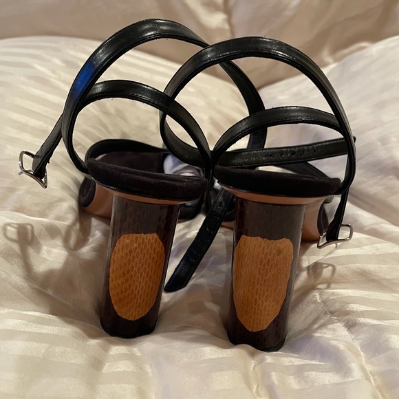 ❌SOLD❌CELINE BLACK PIRATE SANDAL - Picture 9 of 10